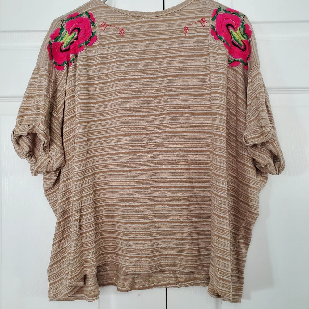 Free People Catalunya Embroidered Oversized Cropped Top in Mushroom Combo Size L - Picture 6 of 16